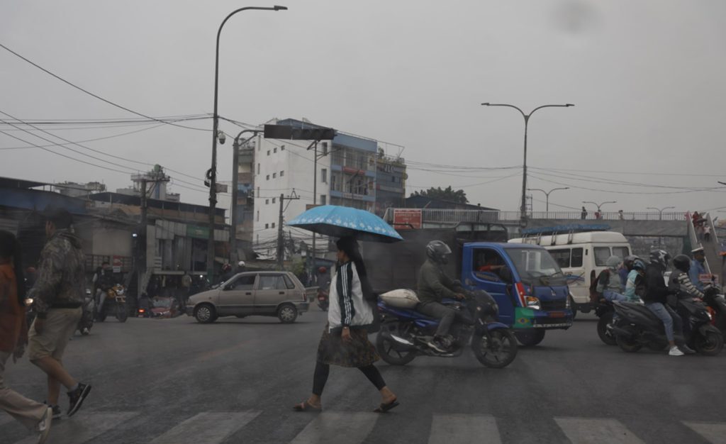 वर्षाको सम्भावना मंगलबारसम्म