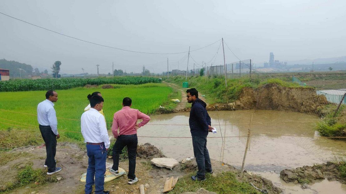 गाडी भासिएर बेपत्ता भएको स्थानमा भूगर्भ विभागले थाल्यो अध्ययन