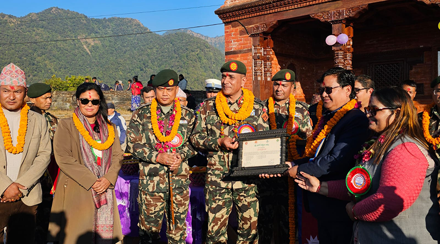 चितवनको उपरदाङगढी लगियो चण्डी तोप र गोला