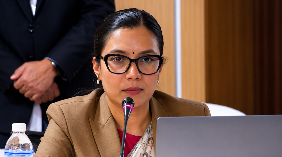 कानून निर्माणमा नागरिक : संसदीय समितिमा मन्त्री गौतमले गराइन् डिजिटल प्लेटफर्मबारे जानकारी