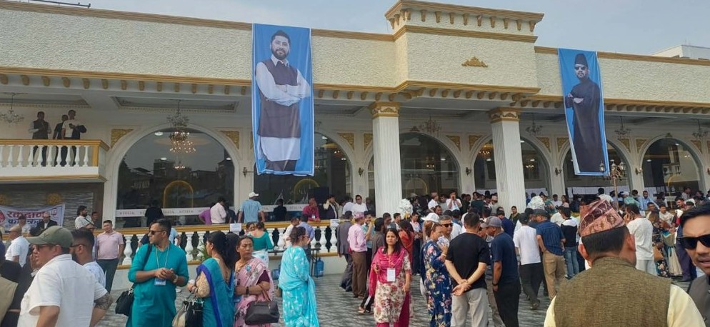 नेतृत्व चयन ढिलो भएपछि हेटौंडाबाट फर्कन थाले रास्वपाका प्रतिनिधि