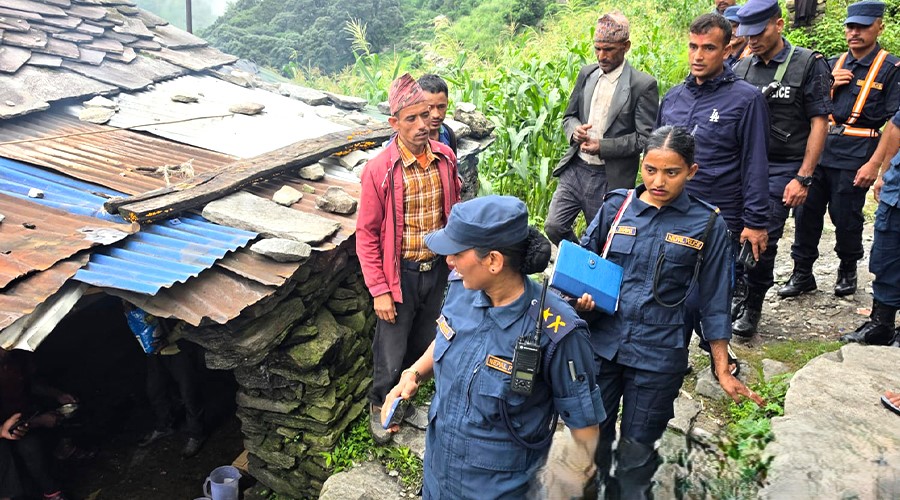 बाजुरामा बस्तीमा पस्यो बाढी, १३ परिवारको उद्धार