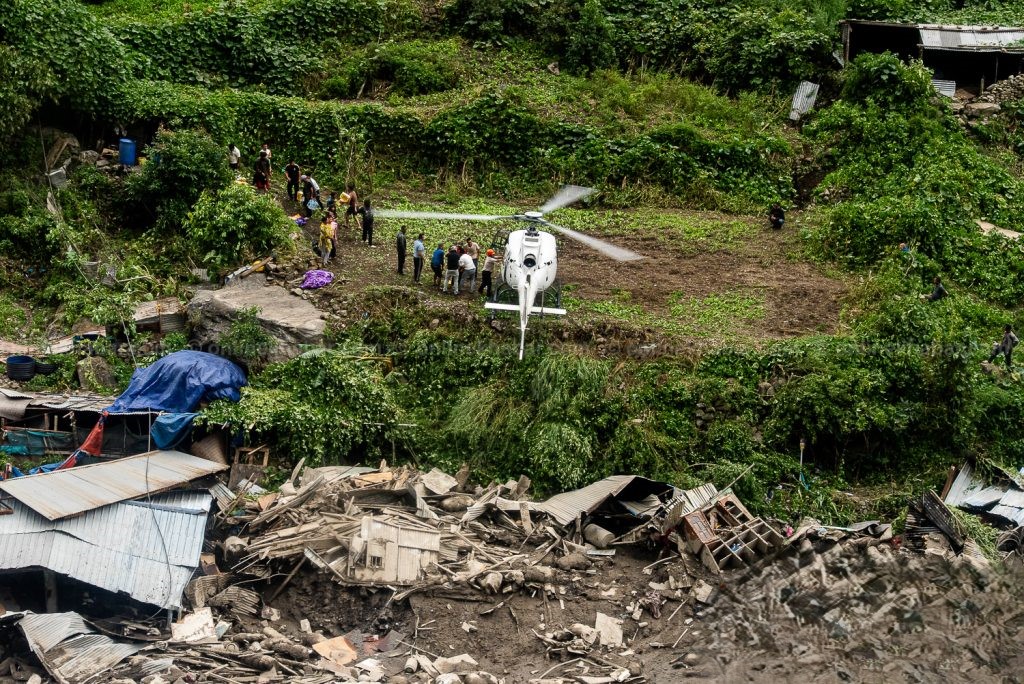 भोटेकोशीको बाढीमा परेका ९०३ जनाको शव भेटियो, १०, ४५१ को उद्धार
